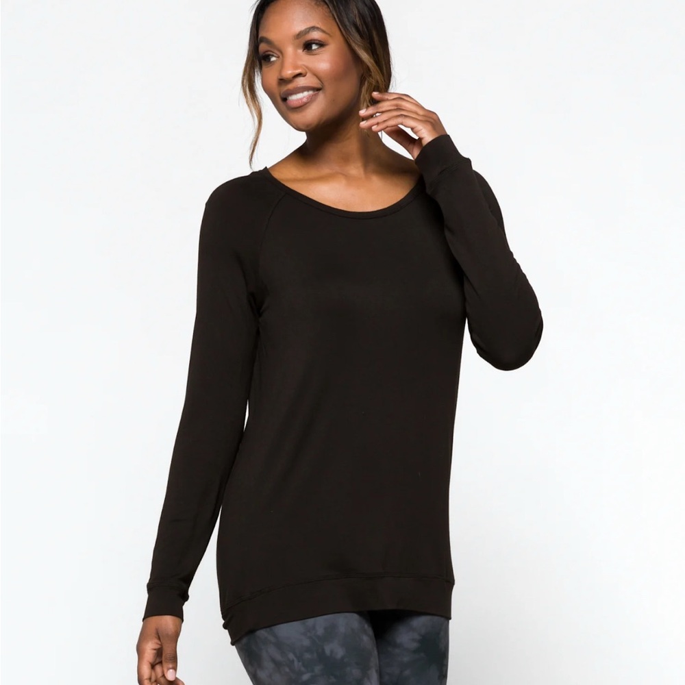 GAIAM Black Fitted Sporty Top